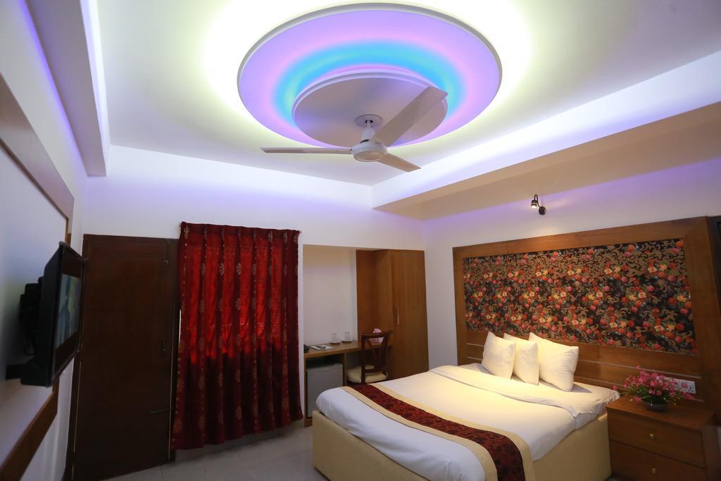 Nagar Valley Hotel Ltd. Дакка Екстер'єр фото